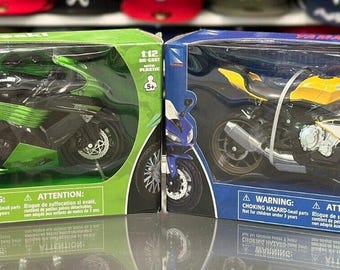 1/12 Kawasaki ZX-14 & Yamaha YZE-R1 Motorcycle Bike Bundle Diecast Plastic New Old Stock