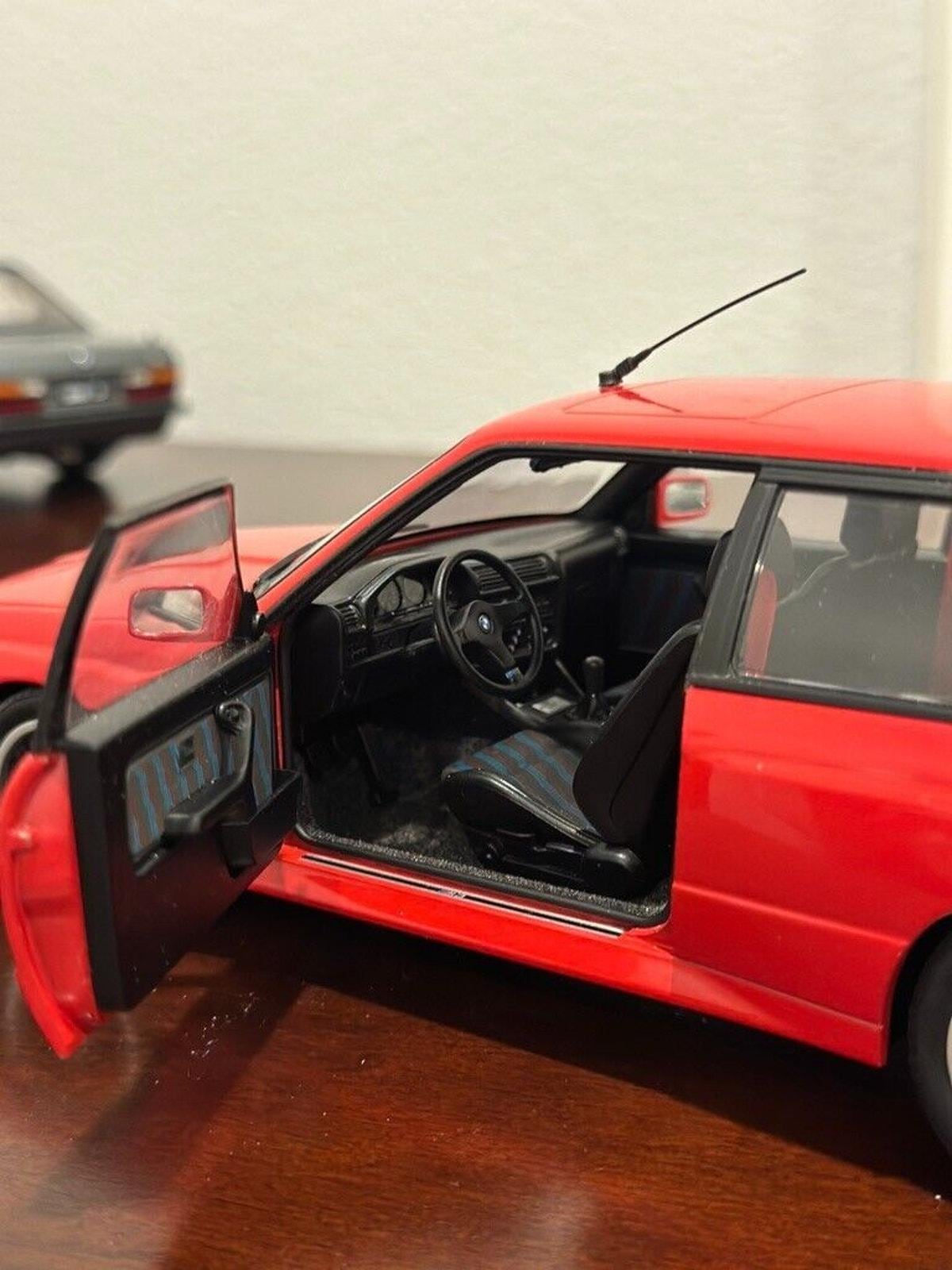 1/18 BMW M3 E30 Sport Evolution Cecotto Edition Red Autoart | Very