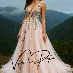 Gardelina Wedding Dress – Romantic Blush A-Line Gown with Vibrant Floral Embroidery, Perfect for Garden, Boho, or Outdoor Weddings