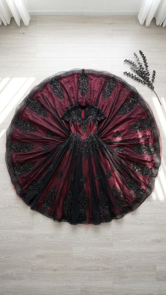 black and burgundy lace dress Elegant Black/Burgundy Mermaid Long Sleeves Lace Prom Dress, Lace Brid jbydress
