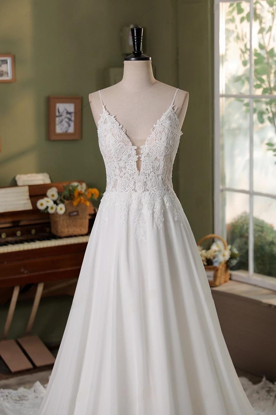 Fiorella | A-Line Scoop Lace Applique Long Sleeves Short-Mini Wedding Dresses