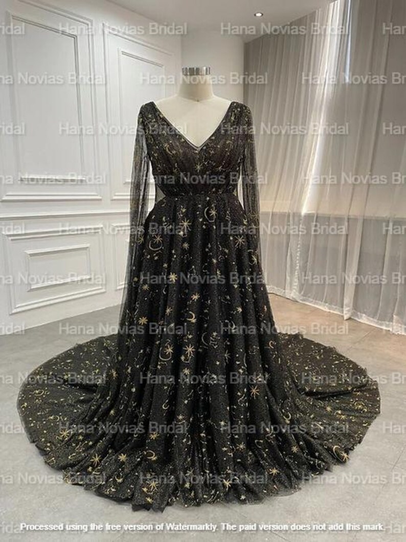 Gothic Black Ruffle Prom Dress, Vintage Strapless Sweetheart Ball Gown Formal Dress