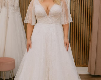 Plus Size Sparkle Wedding Dress with Sleeves | Size 26 Bridal Sample Gown | Glitter Lace A-Line V-Neck Chapel Train Ready to Ship