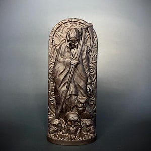 Santa Muerte Wooden Statue, statuette of the goddess Santa Muerte