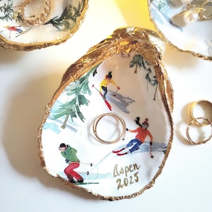 Apres Ski - Personalized Oyster Shell Ring Dish, Snow and Ski Oyster, Last Toast on the Slopes, Winter Wedding Favors , Alpine Winter Theme