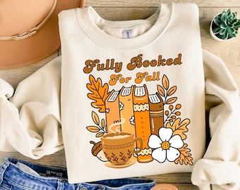 Ausgebucht für den Herbst PNG, Herbst Gemütliches Sublimationsdesign, Herbst Lesehemd, Kürbis Bücher und Kaffee Clipart, Bücherwurm Herbst Grafik Png