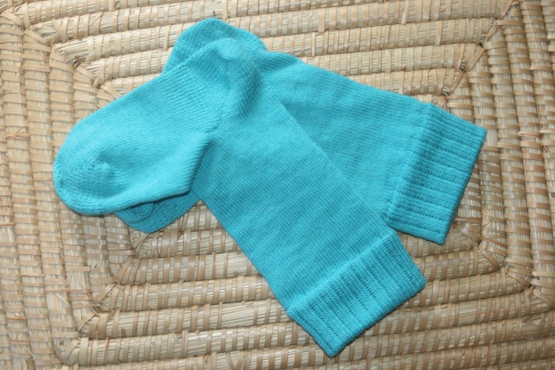 Ungeschöpfte Türkis Handgemachte Wollsocken Wollmischungssocken in Blau Grün Türkis Bild 6