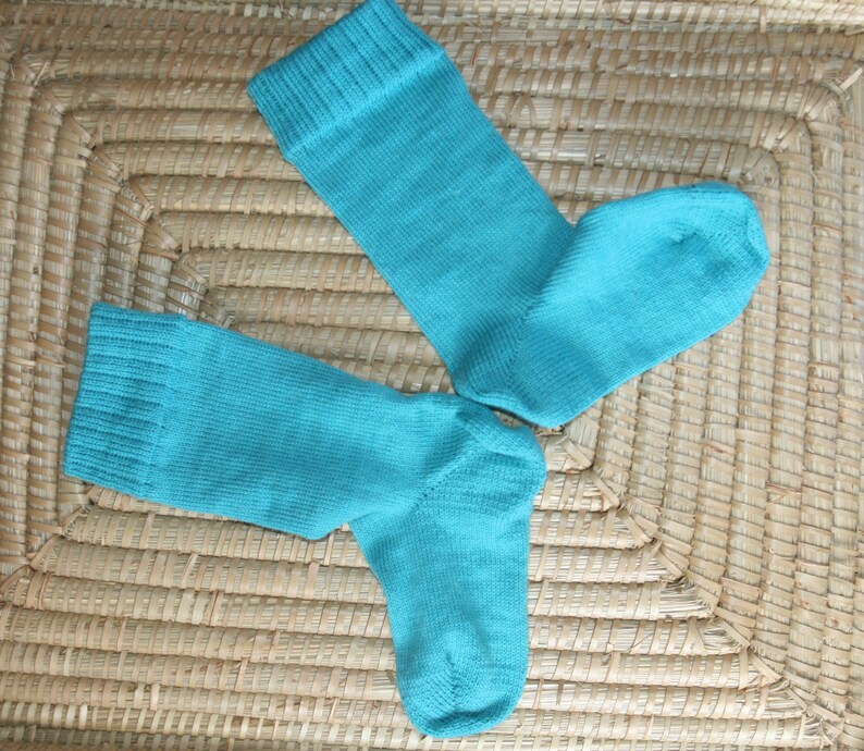 Ungeschöpfte Türkis Handgemachte Wollsocken Wollmischungssocken in Blau Grün Türkis Bild 2