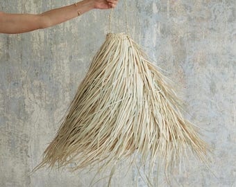 Handmade Moroccan Palm Leaf Pendant Light – Boho Natural Ceiling Lamp