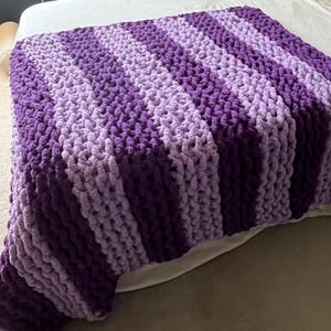 Handmade Chunky Knit Blanket – Custom Throw | Plush Weighted Blanket | Machine Washable Gift