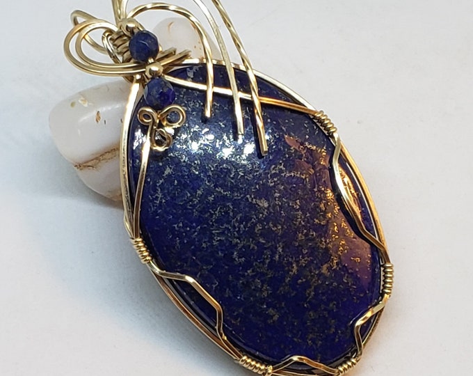 Gold filled Lapis pendant wire wrap - P1093