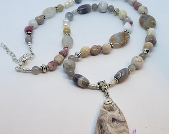 Crazy Lace Agate Necklace - N2261