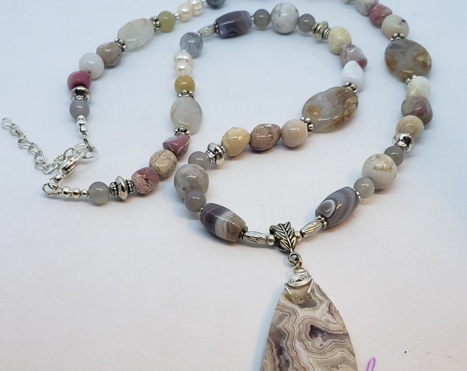 Crazy Lace Agate Necklace - N2261