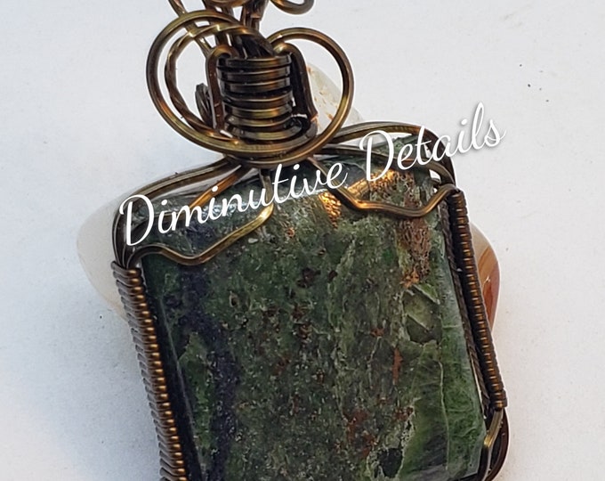 Chrome Diopside Pendant