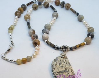 Crazy Lace Agate Necklace - N2271