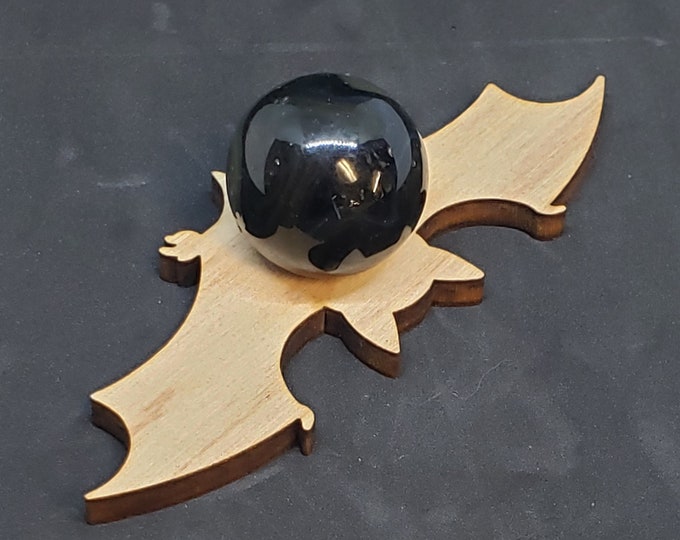 Sphere Stand - Laser Cut Wooden Bat