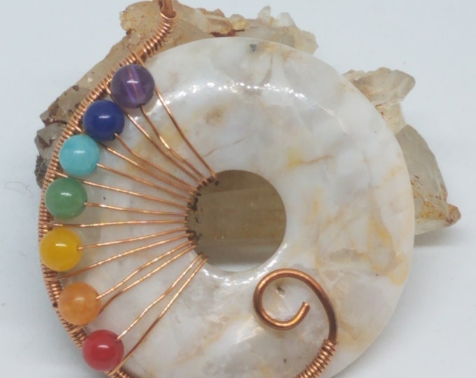 Chakra Pendant Agate Doughnut - P043