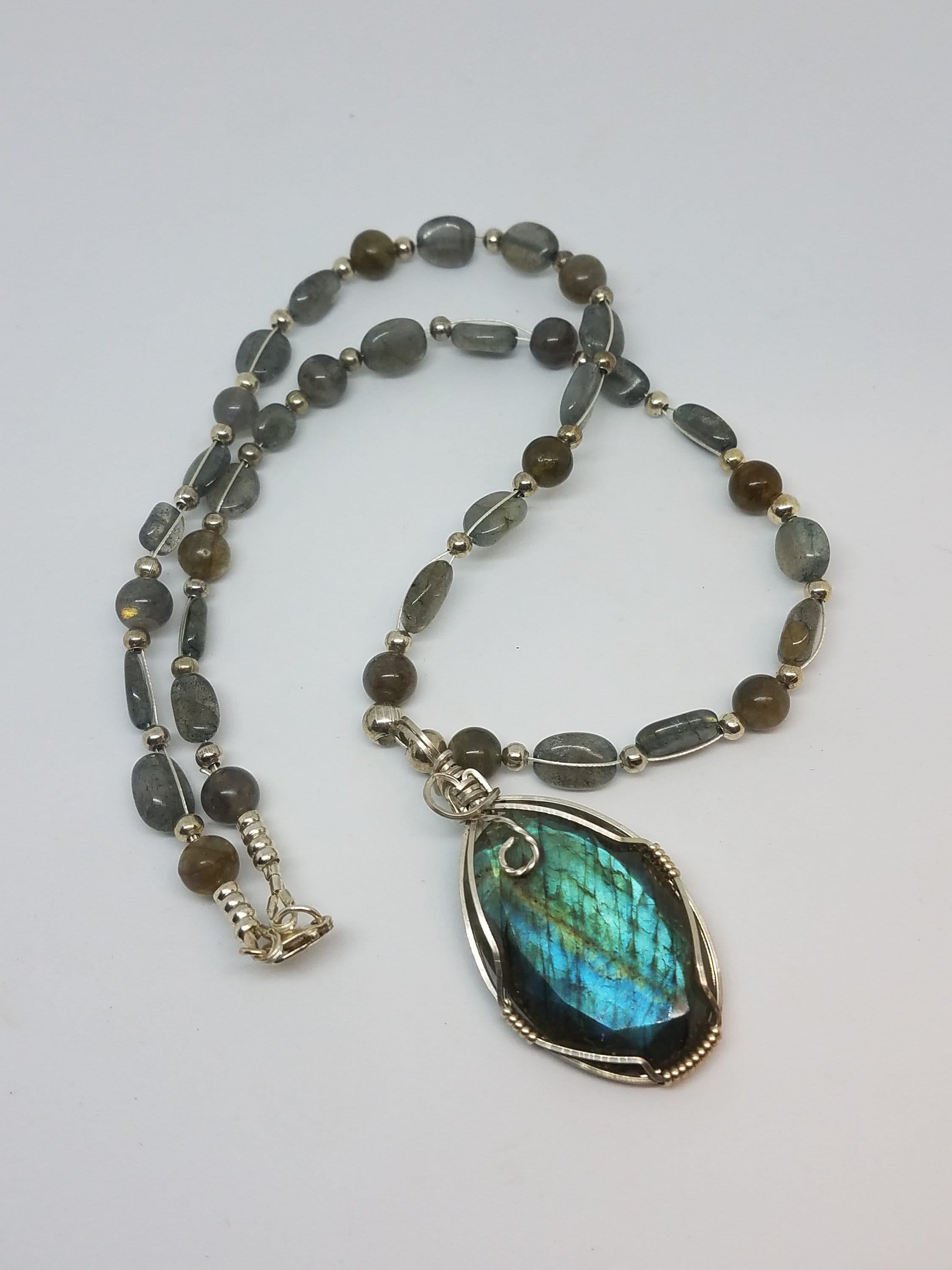 Labradorite Necklace N268