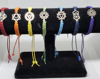 Chakra Bracelet - Macrame - Sanscrit Chakra Charm