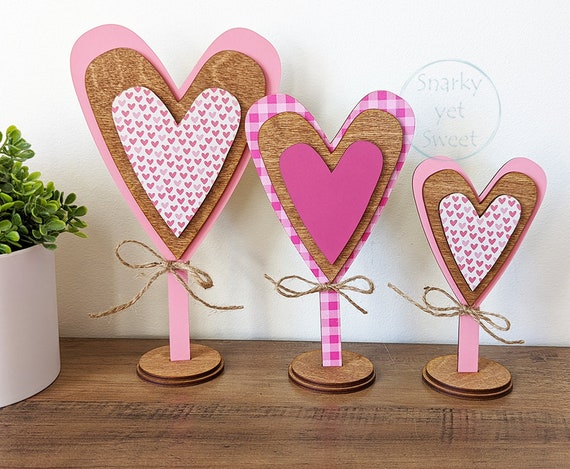 Set Of 3 Standing Heart Decorations