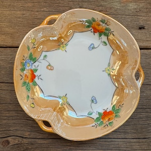 Vintage Japaneses Peach Bowl with decorative flowers, Candy Bowl, Salad Dish, Delicate Fruit bowl, Made in Japan