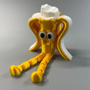 Funny Chillin&#39; Banana Figure
