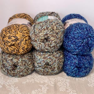 Loops and Threads Chunky Bulky Yarn | Discontinued Multicolor Acrylic Knitting Crochet Supply