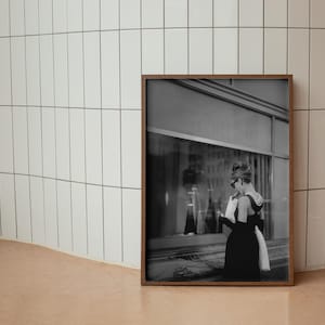 Elegant Black & White Audrey Hepburn Wall Art | Vintage Hollywood Print, Fashion Decor, Iconic Celebrity Wall Art, Timeless Classic Artwork