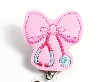 Porta credencial con estetoscopio Coquette, Porta credencial con bordado, Porta credencial rosa, Porta credencial de enfermera, Porta credencial con purpurina Coquette,