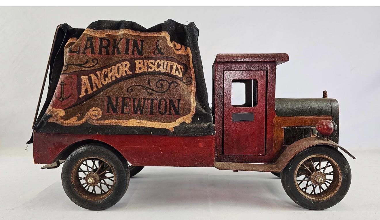アンティーク 木製 トラック Larkin & Anchor Biscuits アンティーク 木製 トラック Larkin & Anchor Biscuits Vintage Wooden