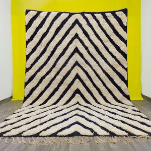 AMAZING DOOTED RUG, Soft Beni Ourain Rug, High-Quality Moroccan Wool Rug, White & Black Rug, Custom Size Area Rug, Handmade Berber Carpet