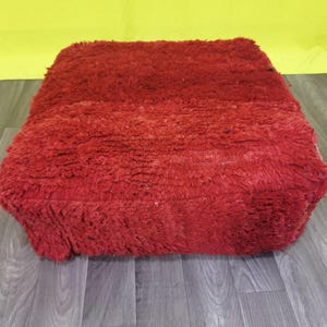 Moroccan Kilim Pouf - Floor Pouf - Beni Ourain Square Pouf - Yoga Meditation Cushion - Bohemian Moroccan Pouf - Outdoor Red Kilim Pouf