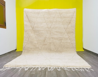 Handmade Wool Berber Rug: Ivory Moroccan Area Rug