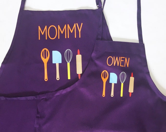 Featured listing image: Grandma and me matching apron, personalized baking apron, nana apron, baker apron set, mommy and me, Mother’s Day gift, kids apron