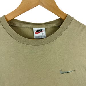 Vintage Nike Made in USA T-Shirt Mens Large Olive Green Embroidered Swoosh 90s image 3