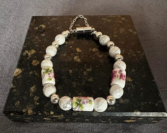 Handcrafted Floral Ceramic Bead Bracelet with White Howlite