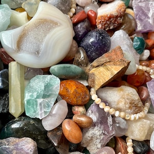 High Quality Crystal Confetti Scoop + FREE Selenite Stick! - 1 Cup Mystery Gemstone Bag