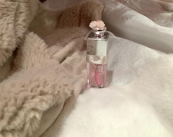 PH-Changing Lip Oil: Hydrating Flower & Ribbon Lip Stain