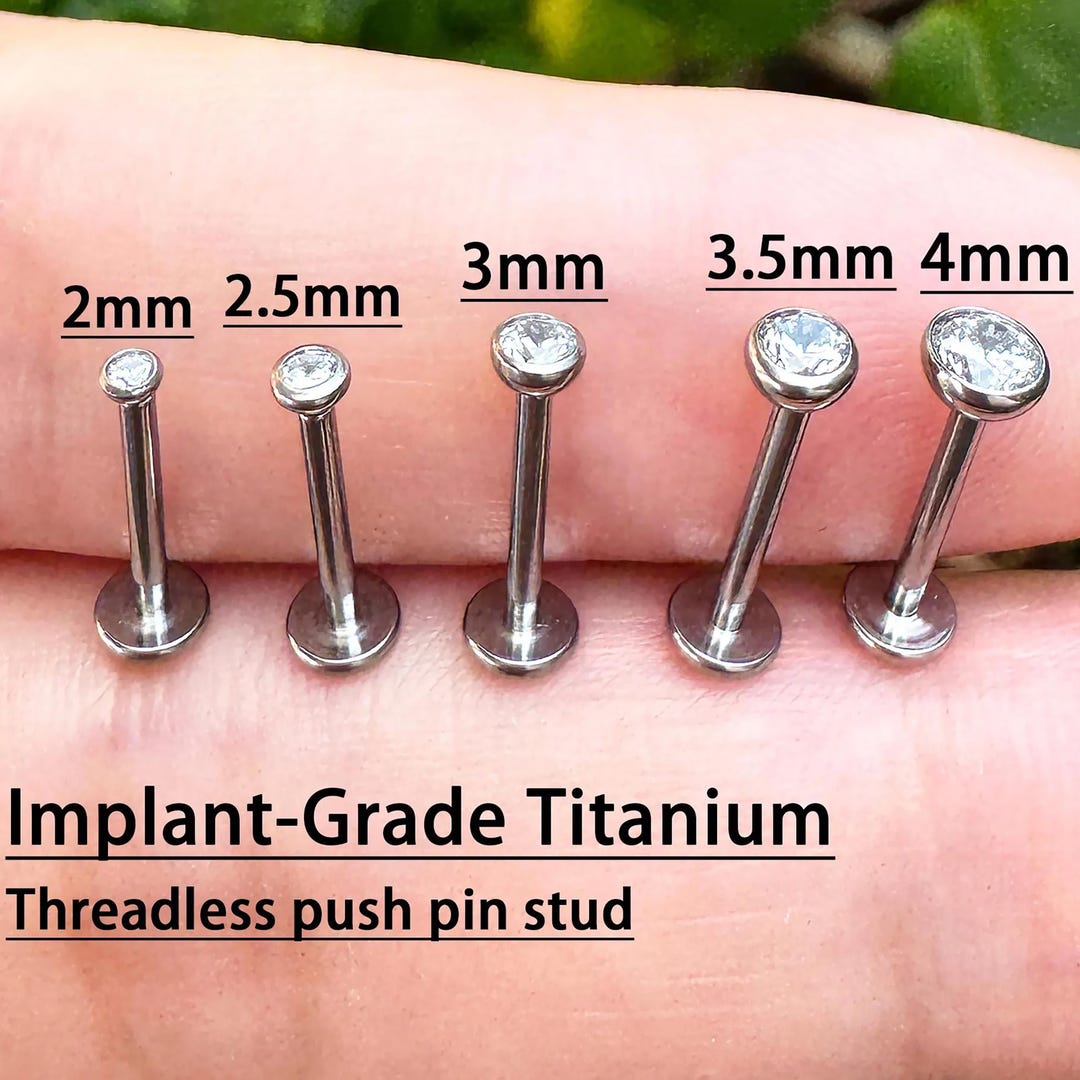 VOJO 3 Pairs Moissanite & Titanium Flat Back Earrings – 20G