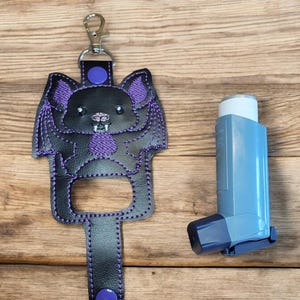 Bat inhaler Holder Keychain, Halloween bat Inhaler holder case key fob