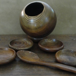 Vintage Mid Century Sphere Nut Set - Bowl, 4 plates, spoon - Made in Japan