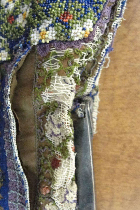 Victorian Embroidered and Beaded Purse - image 7