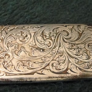 Porte-cartes antique en argent sterling noir gravé à l'acide