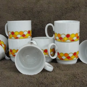 Vintage Georges Briard Carrousel Patroon Cups /mokken