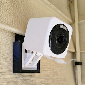 Wyze Cam V4 Mount: No-Drill Vinyl Siding, Dutch Lap