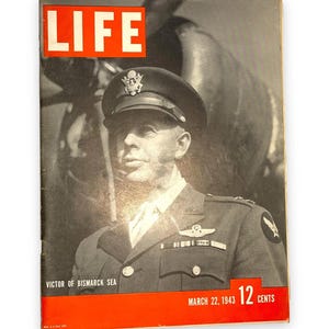 LIFE Magazine - September 25 1940 - War Time Literature - Vintage Advertising News & Events - C1940s