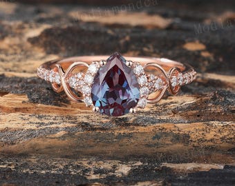 Vintage Pear Cut Alexandrite Ring Rose Gold Engagement Ring Unique Moissanite Twist Color Change Ring June Birthstone Promise Ring