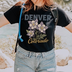 Denver Colorado Floral Oversized Tee, Unisex T-Shirt, Graphic Tee, Casual Wear, Gift for Friends, Travel Souvenir, Vintage Style
