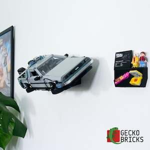 Soporte de pared para la máquina del tiempo de LEGO Icons Regreso al Futuro 10300