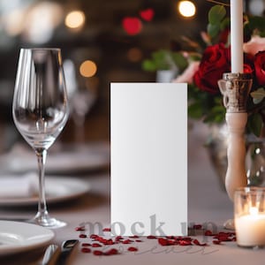Karta menu walentynkowego 4x8 makieta z wykorzystaniem PSD, obiekt inteligentny, realistyczny formalny stół jadalny, makieta listy win weselnych
